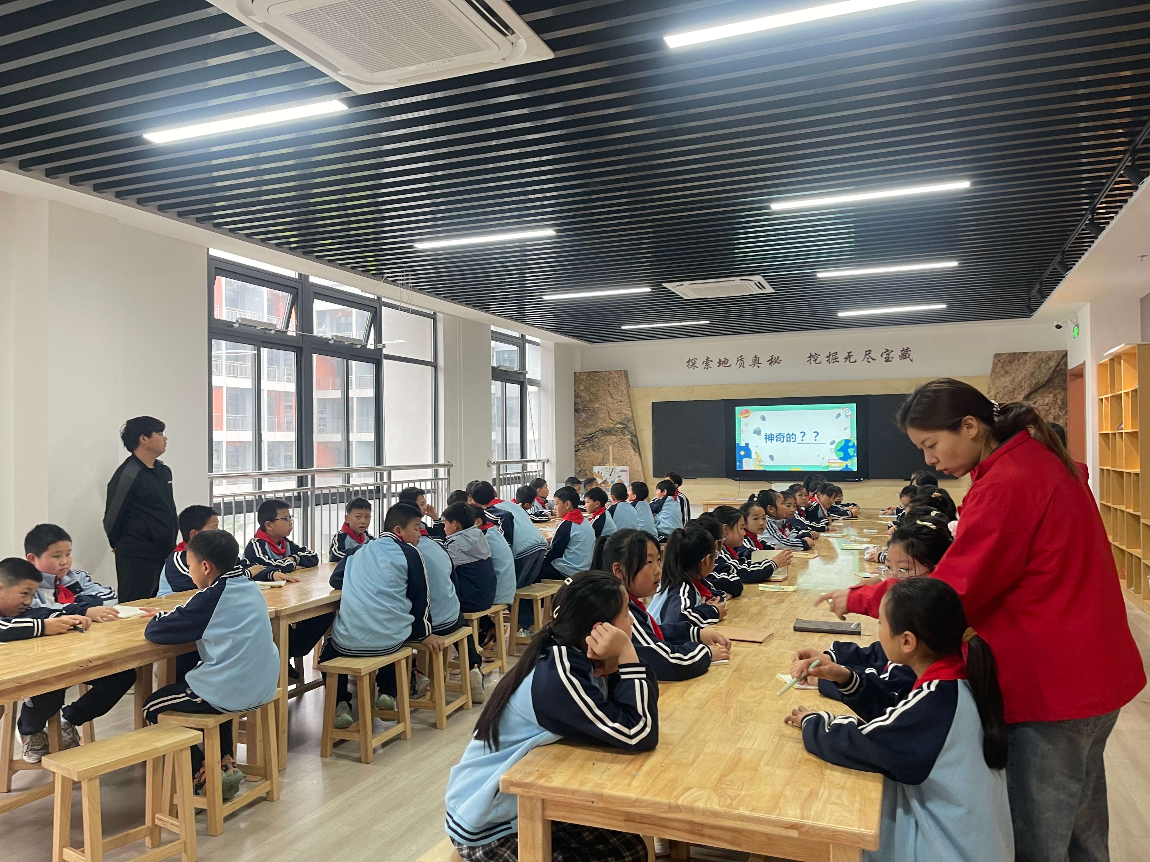 Tianzhushan UNESCO Global Geopark Launches Science Popularization Activities for the 57th Earth Day