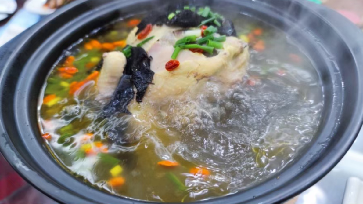 Tianzhushan Rock Ear Lichen and Free-Range Chicken Soup: A mountain delicacy simmered to perfection