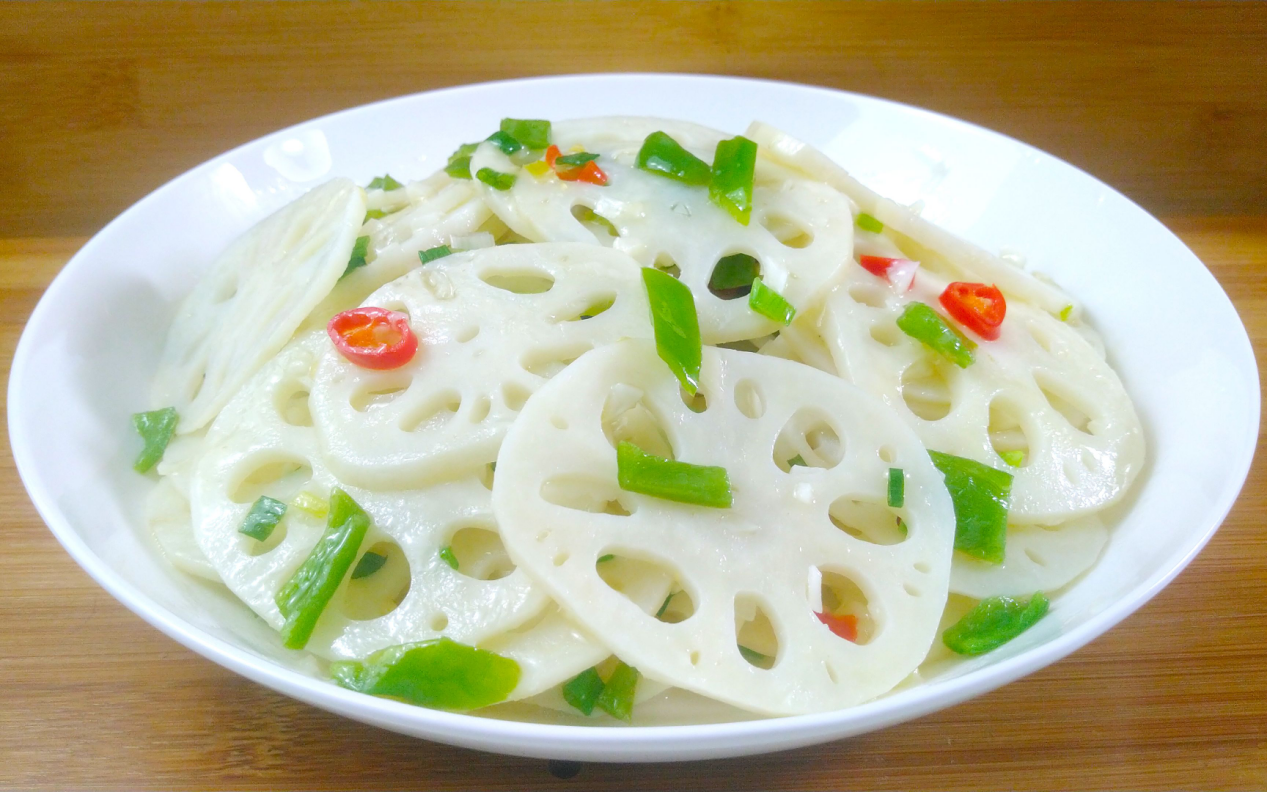 Stir-Fried Qianshan Xuehu Nine-Hole Lotus Root